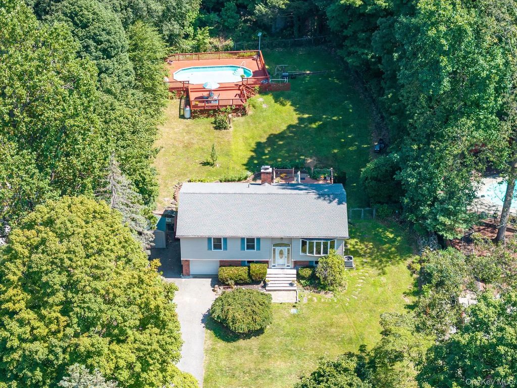 30 Steiner Drive, Mahopac