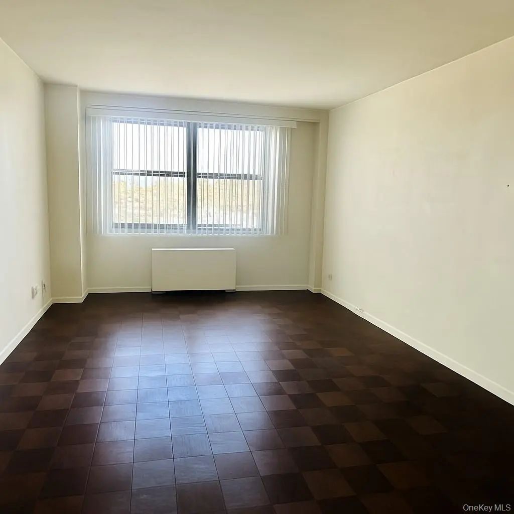 61-20 Grand Central Parkway # B600, Forest Hills