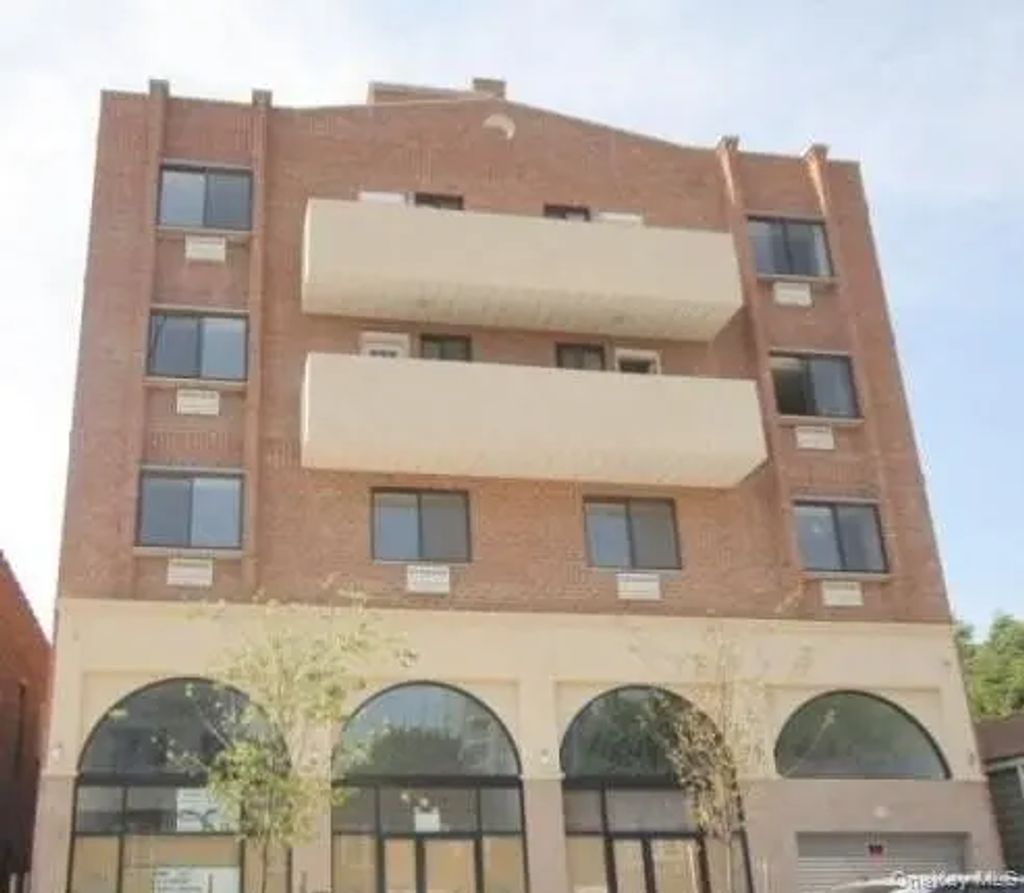 132-25 Pople Ave, Flushing