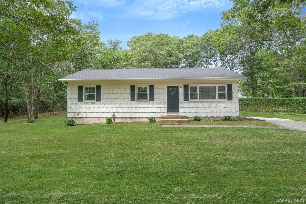 267 Accabonac Road, East Hampton