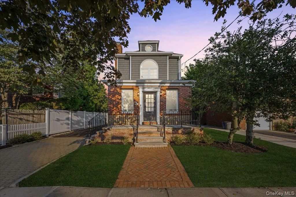 80 Bismark Avenue, Valley Stream