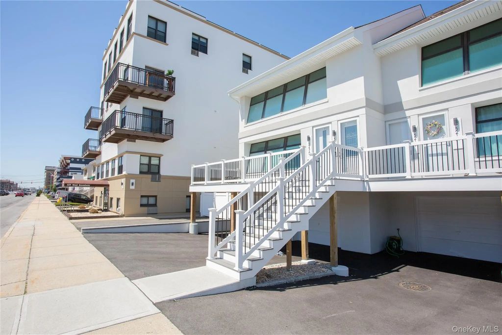 521 W Broadway # B, Long Beach