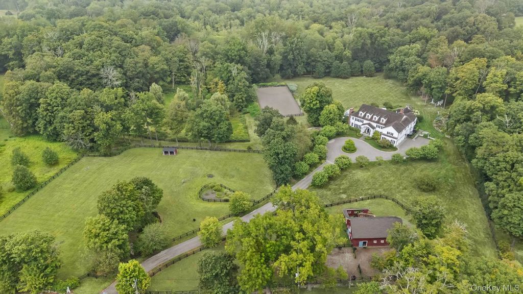 230 Guard Hill Road, Bedford