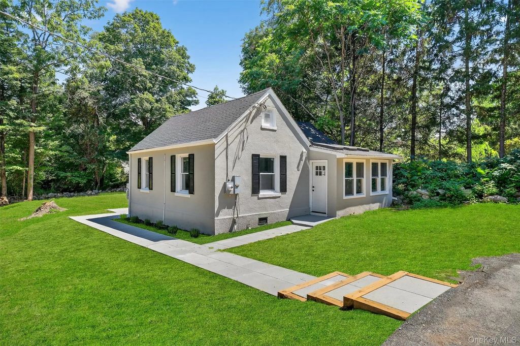 28 Red Brook Road, Mahopac