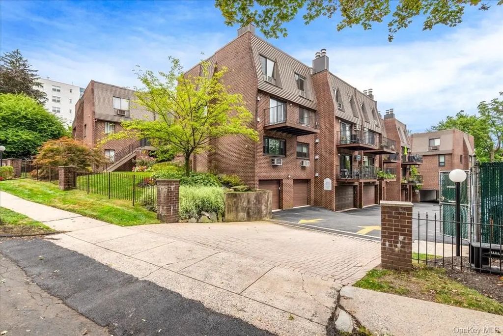 492 N Broadway Avenue # 28, White Plains