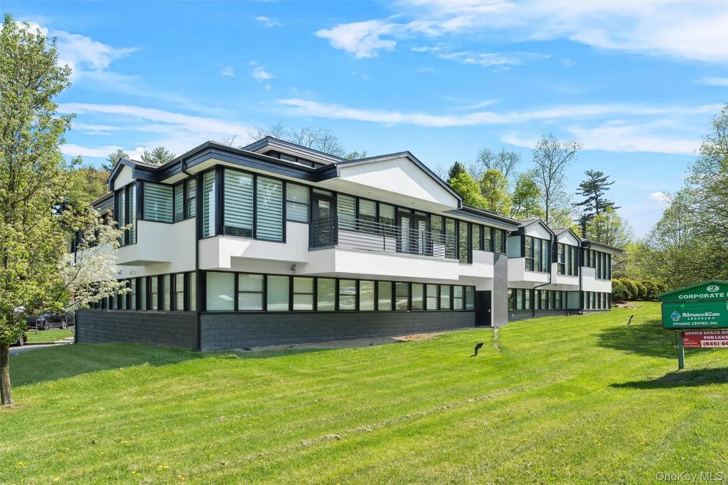 2 Corporate Drive # Suite 201, Central Valley