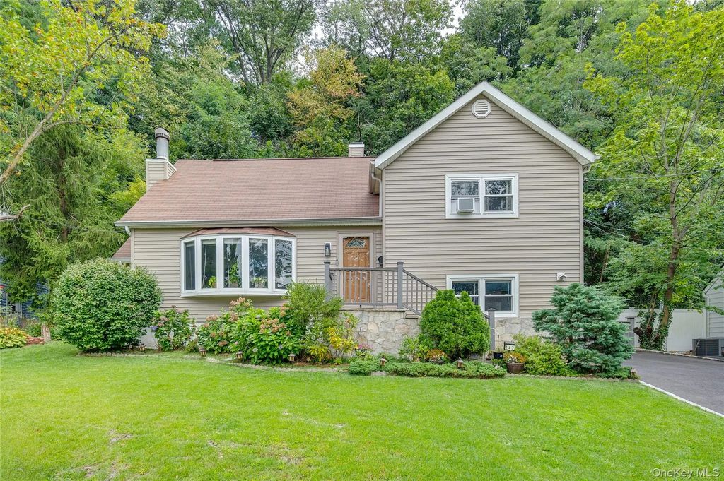 142 Pembrook Drive, Yonkers