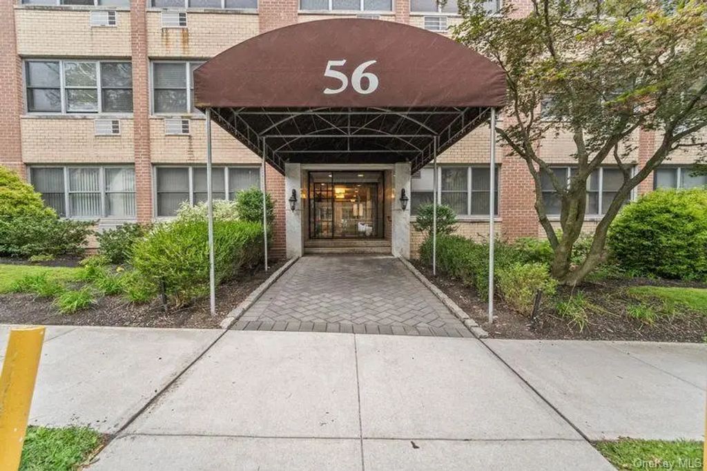 56 Doyer Avenue # 3d, White Plains