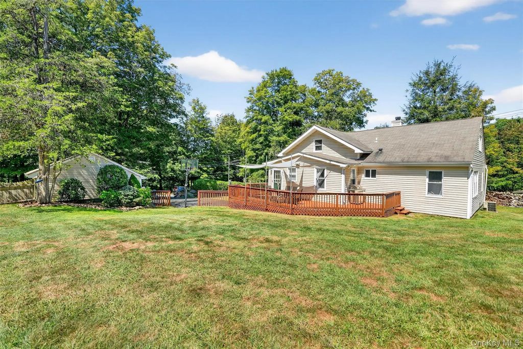 3701 Old Crompond Road, Cortlandt Manor