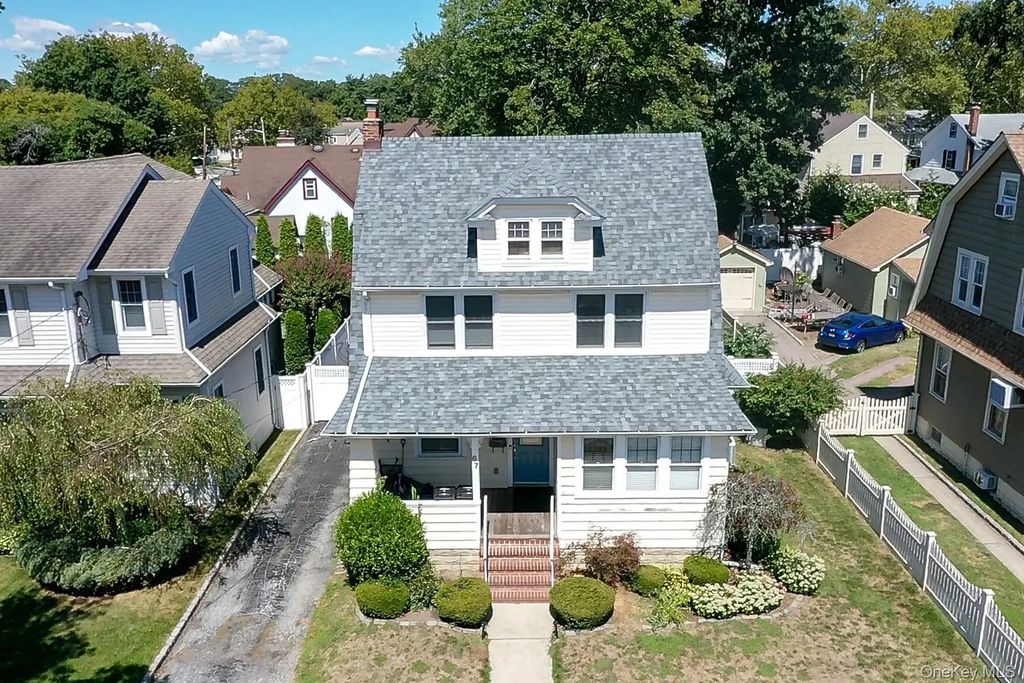 67 Burtis Street, Lynbrook