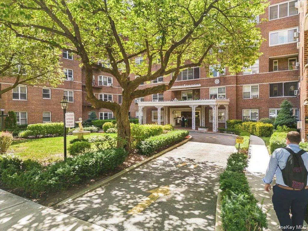 67-66 108th Street # B31, Forest Hills