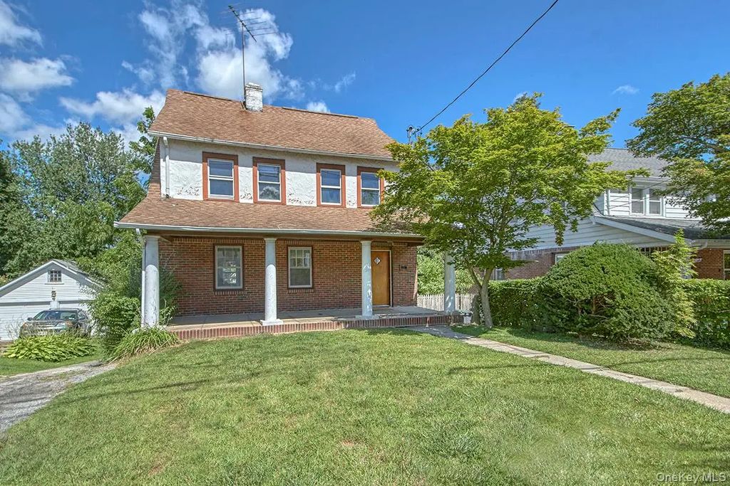 232 Chatterton Parkway, White Plains