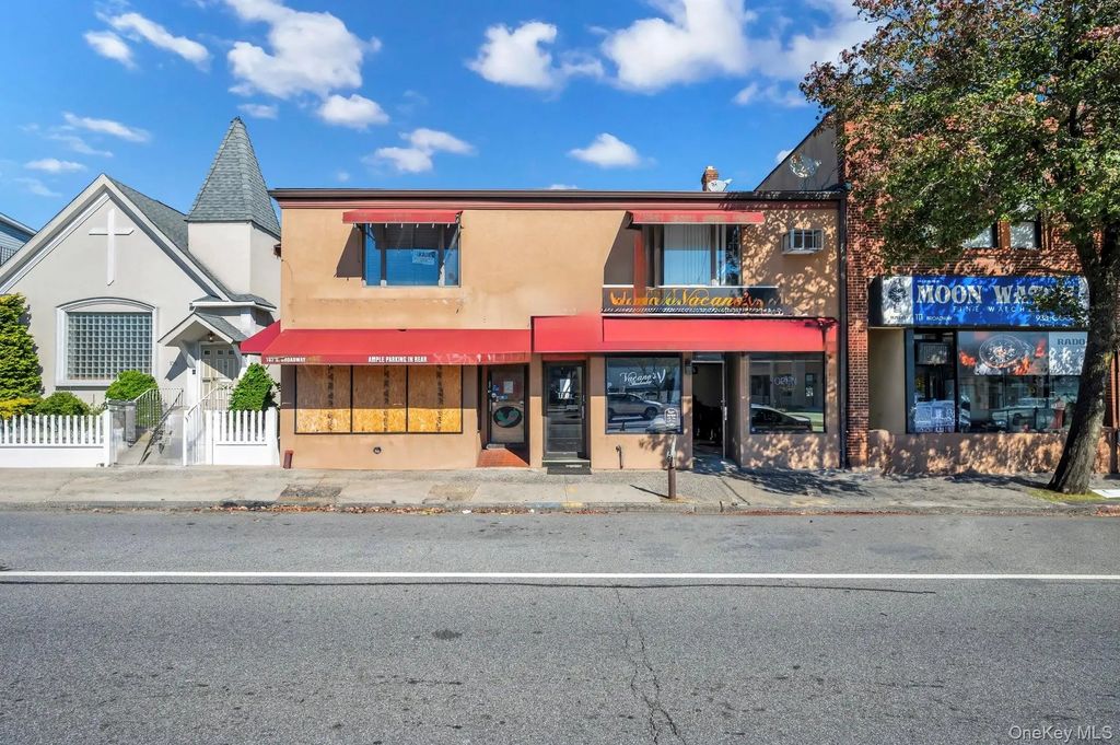 107-109 Broadway # 107, Hicksville