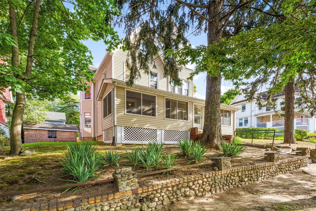 157 Fisher Avenue, White Plains