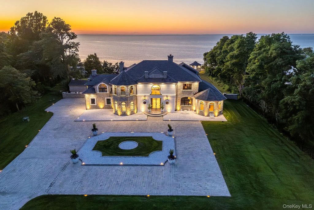 3875 Hallock Lane, Mattituck
