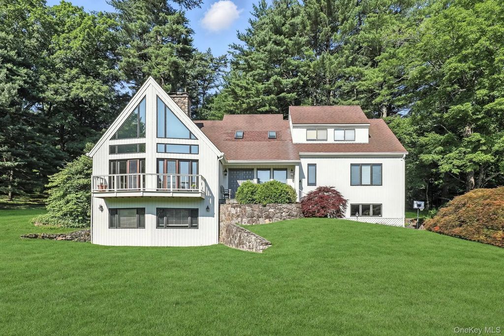 6 Whippoorwill Lake Road, Chappaqua