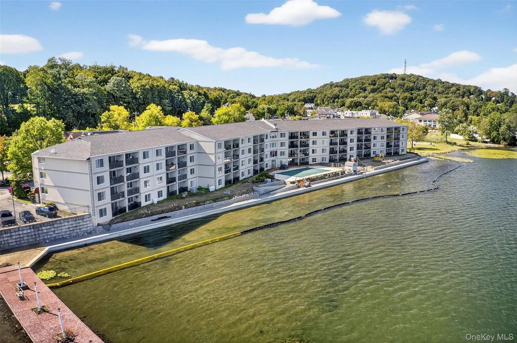 4 Marina Drive # N3, Mahopac
