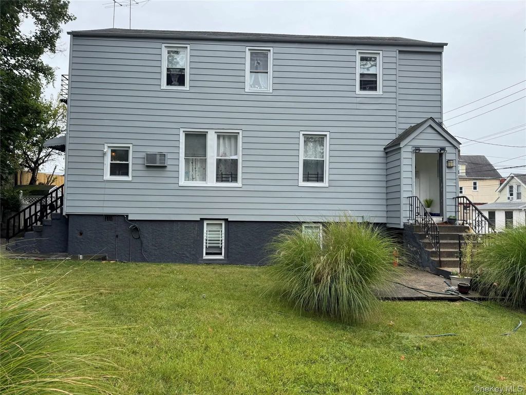 209 Lincoln Avenue, Yonkers