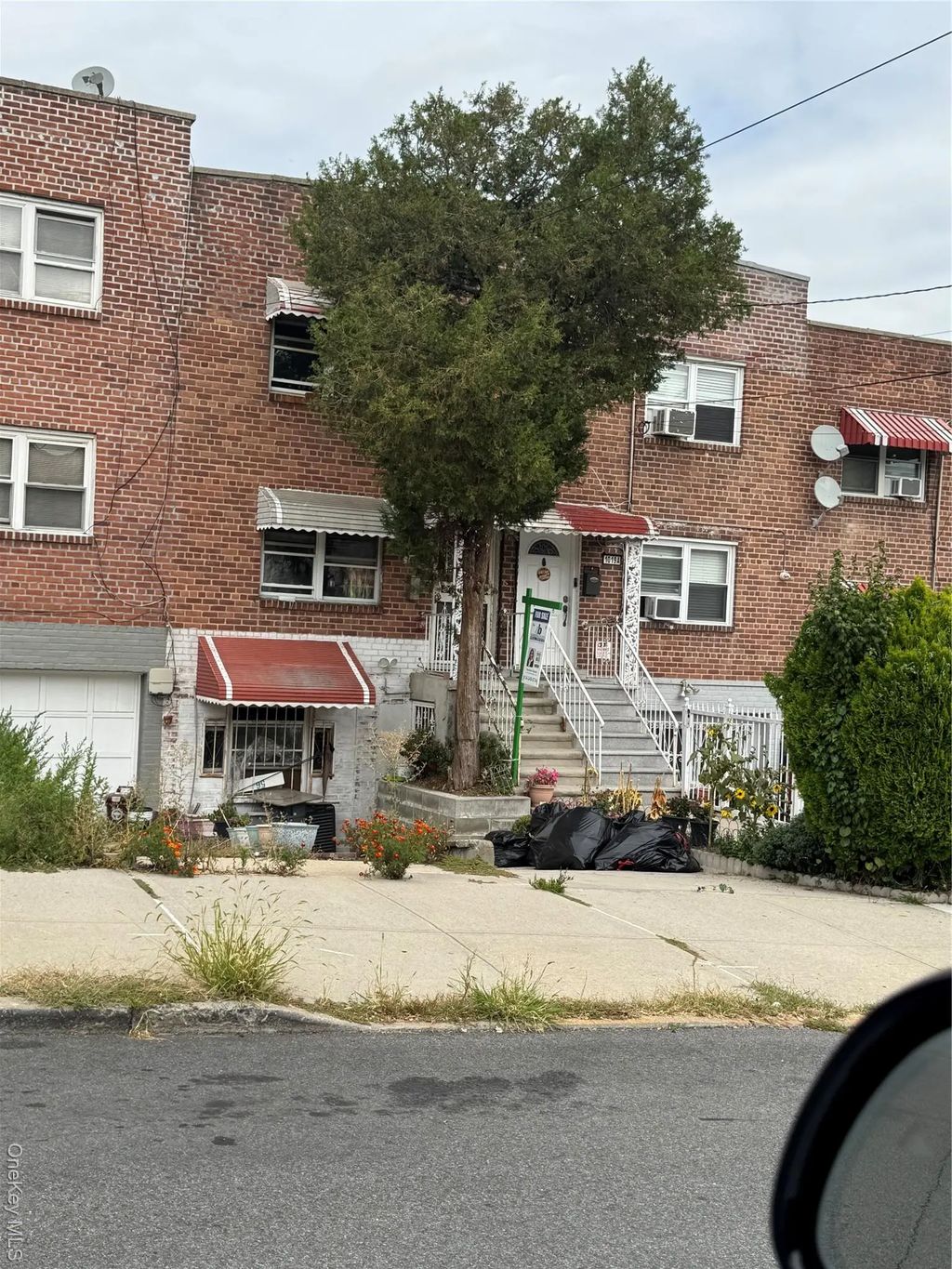 1017 E 229 Street, Bronx,, Bronx