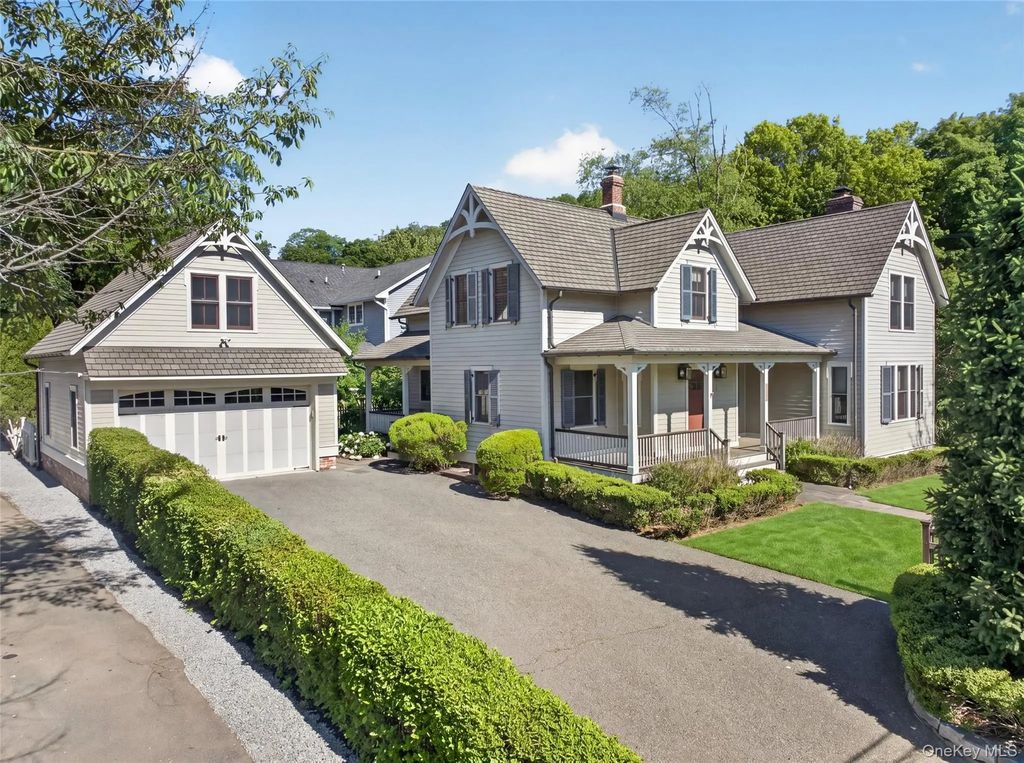 43 Rockland Avenue, Hillburn