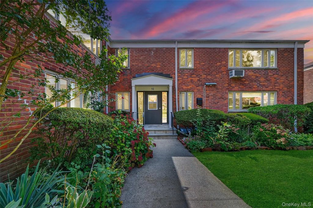 72 Lawrence Court # D, White Plains
