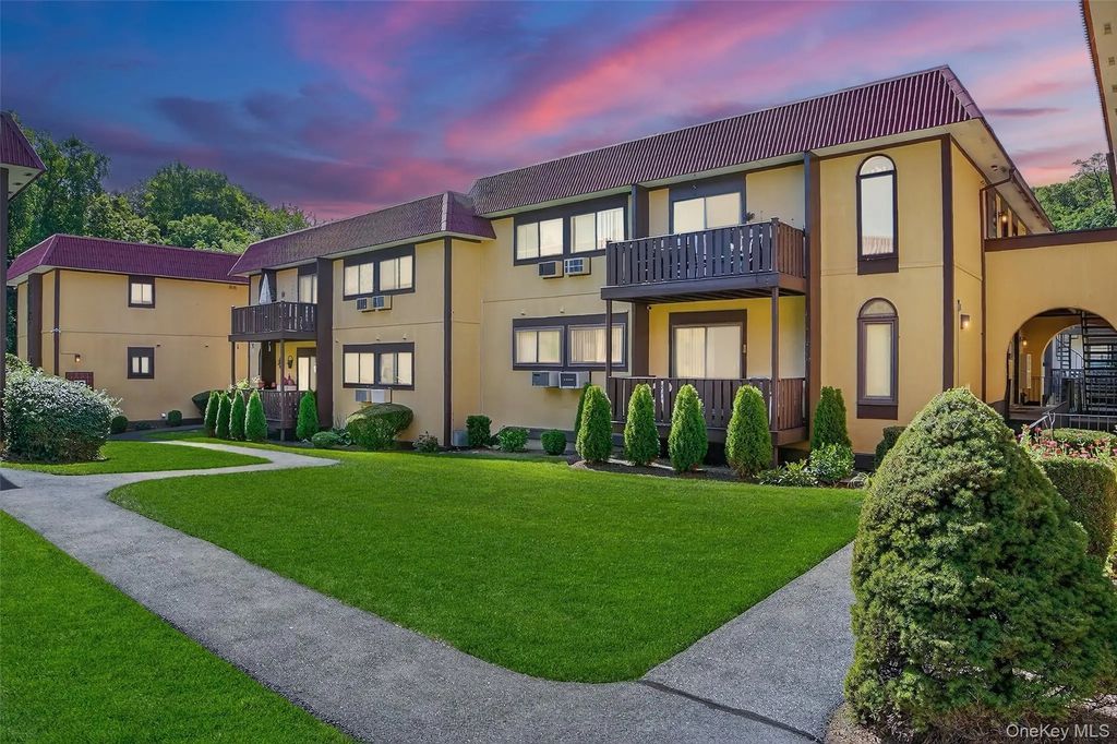 12 Granada Crescent # 20, White Plains