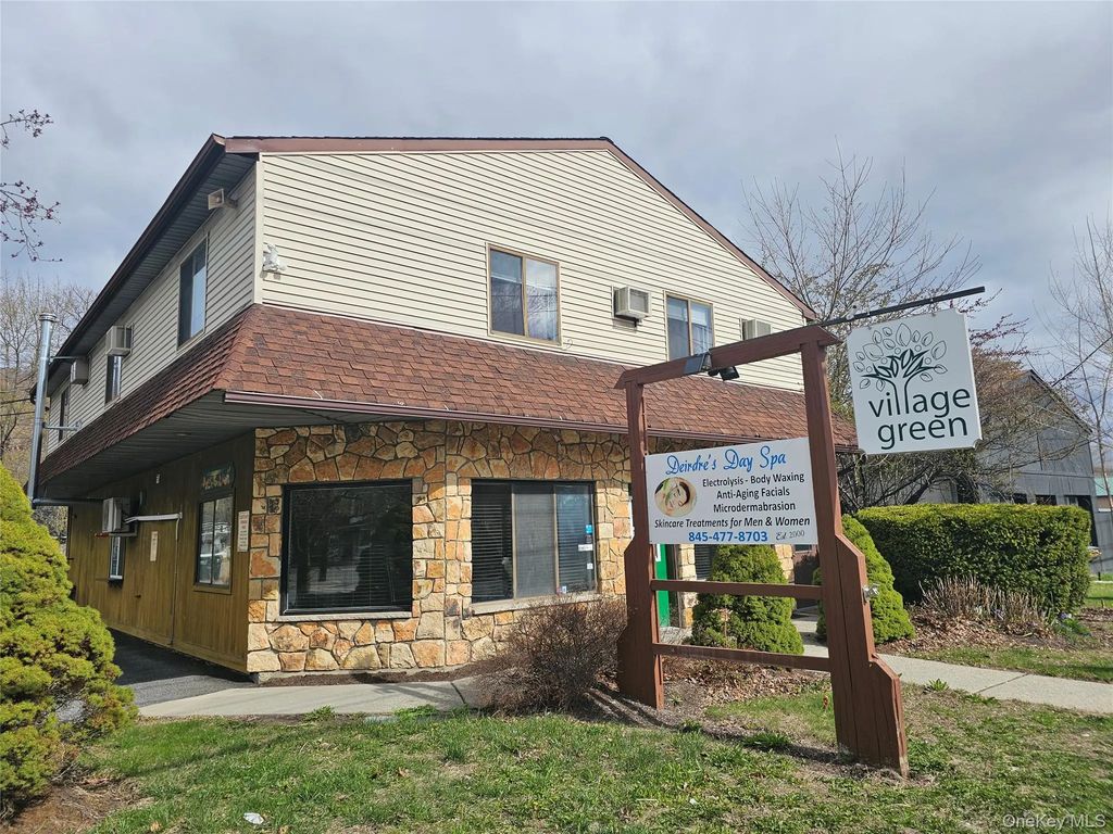 93 Windermere Avenue, Greenwood Lake