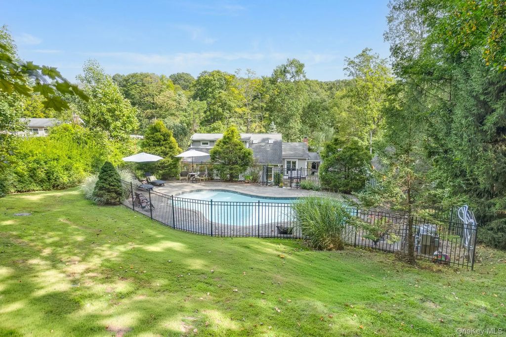 428 Union Valley Road, Mahopac
