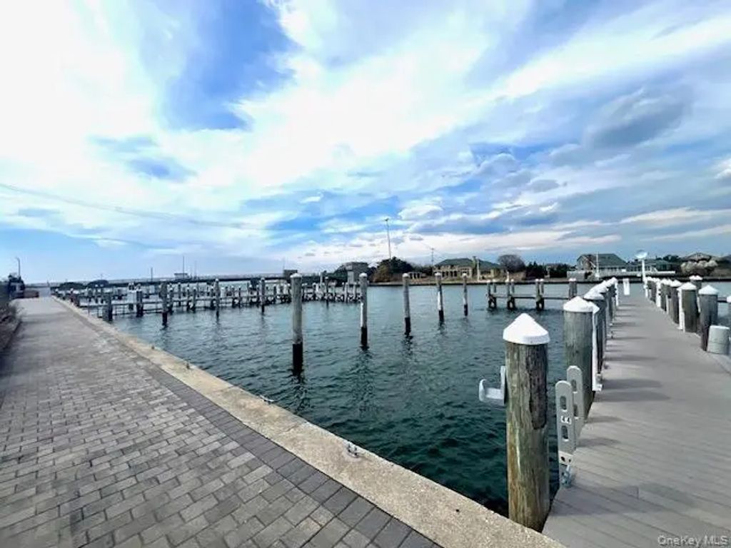 231 Dune Road # 905, Westhampton Beach