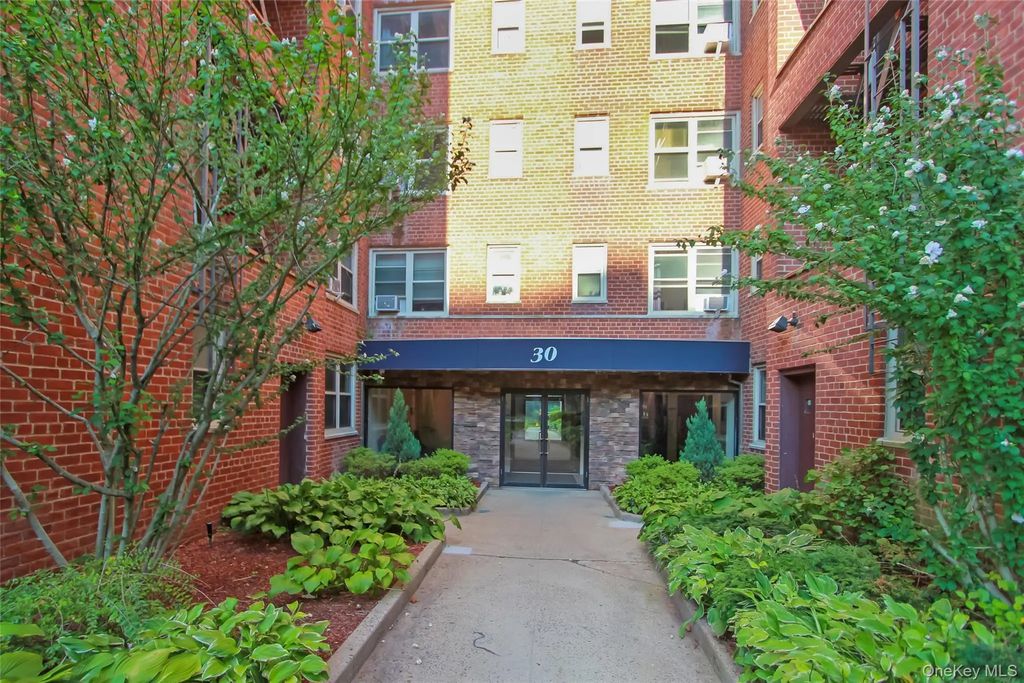30 N Broadway # 4c, White Plains