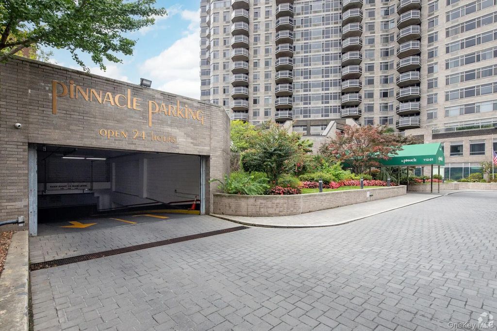 112-01 Queens Boulevard # 10d, Forest Hills