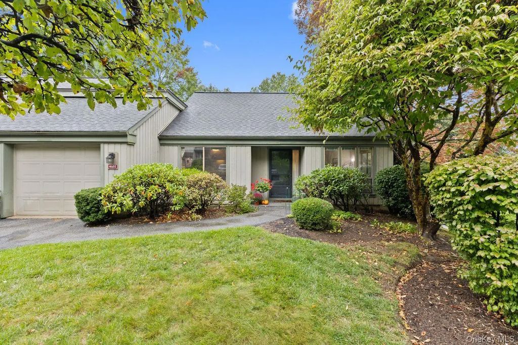 468 Heritage Hills # E, Somers