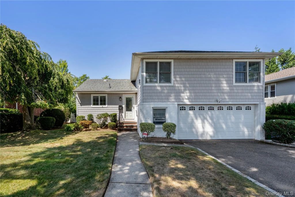 106 Hayes Street, Garden City