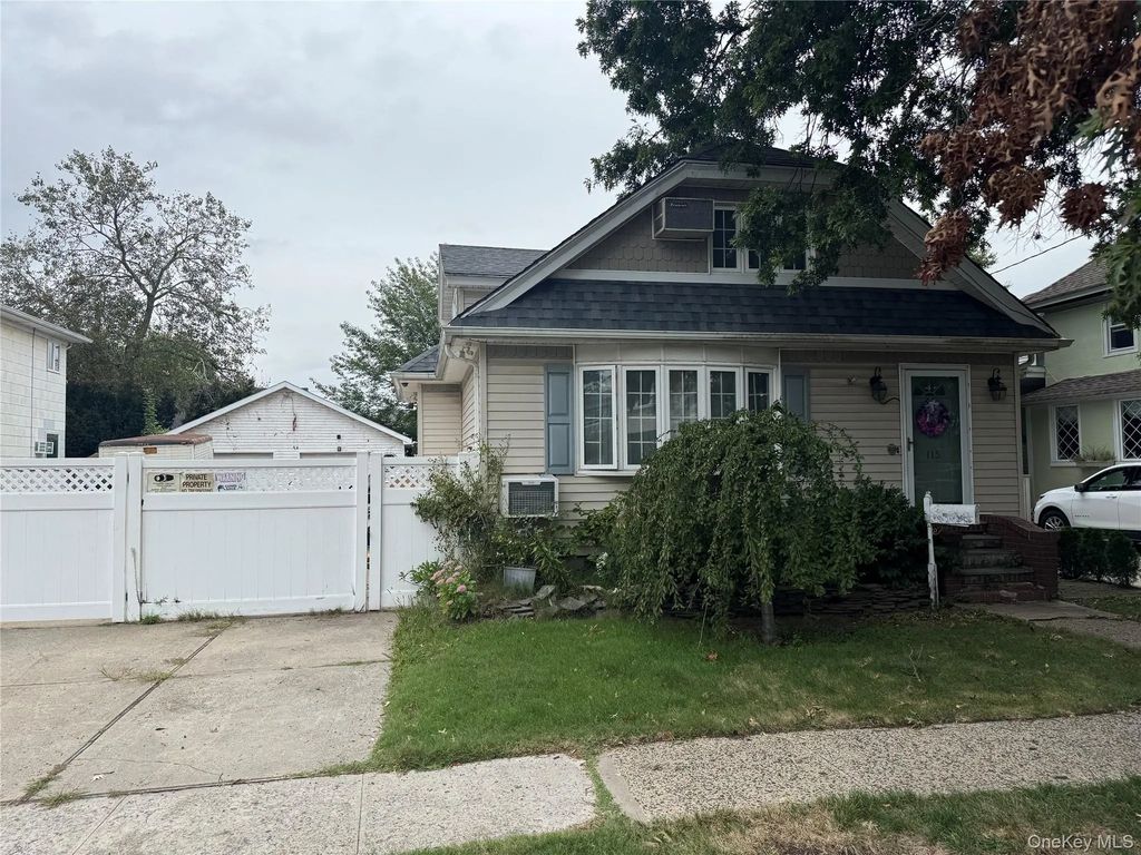 115 Madison Avenue, Franklin Square