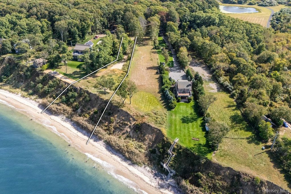 4760 Blue Horizon Bluffs, Peconic