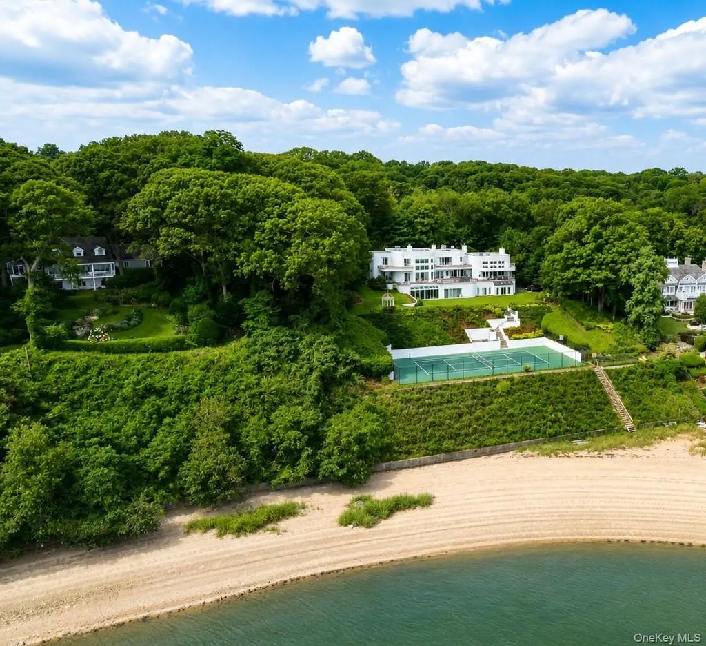 26 Tennis Court Road, Oyster Bay