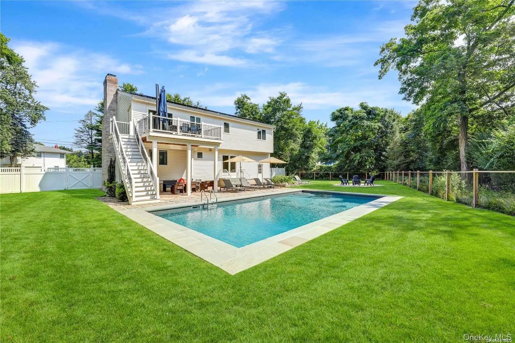 485 Sutton Place, Greenport