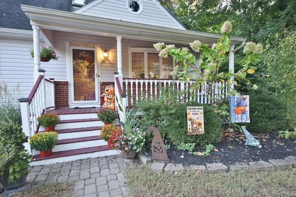 22 Richmond Place, Cortlandt Manor