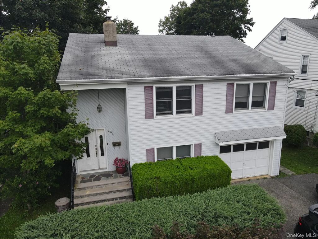 131 Frank Avenue, Mamaroneck
