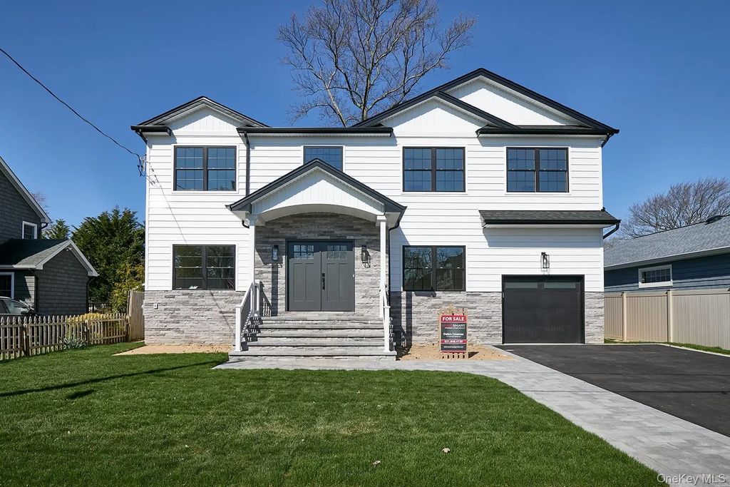 1480 Adam Place, Wantagh