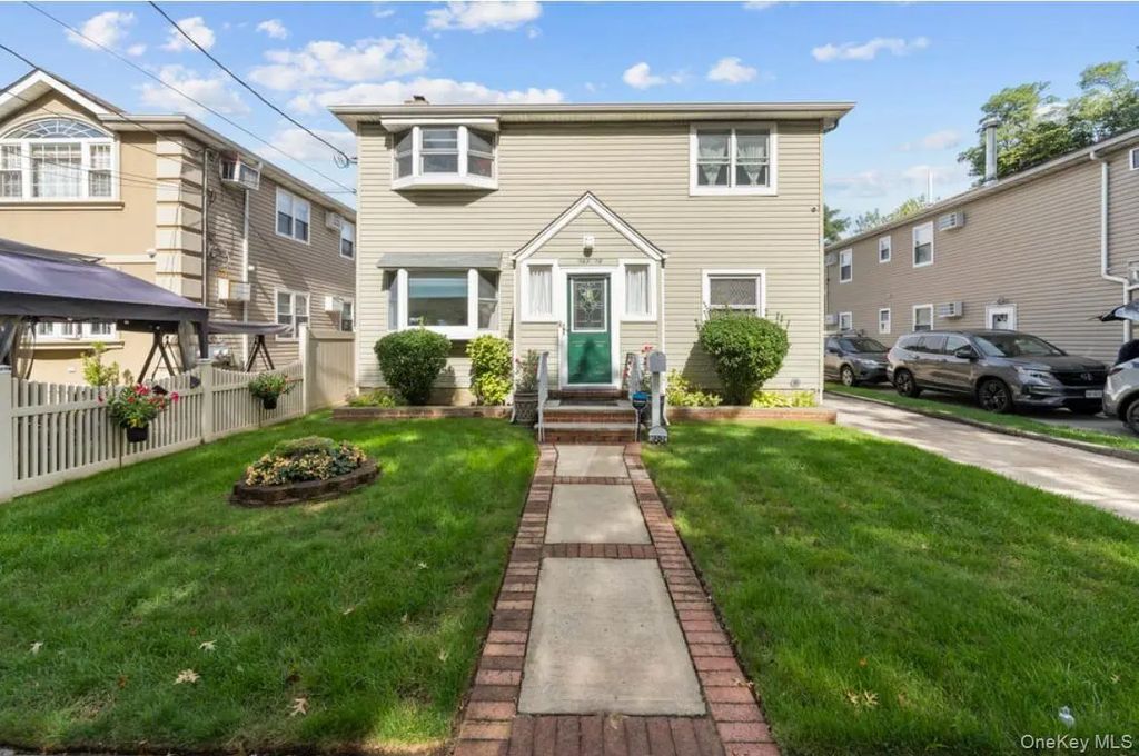 14224 250th Street, Rosedale