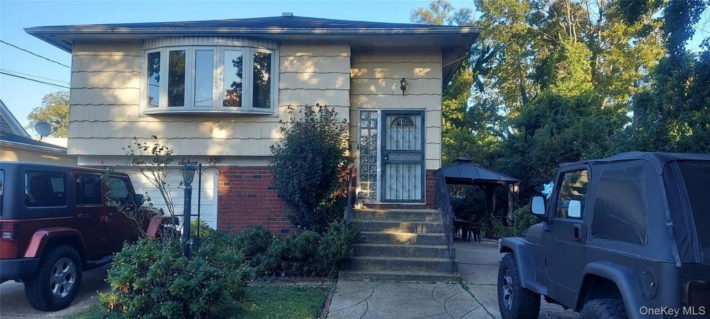 147 S Montgomery Street, Valley Stream