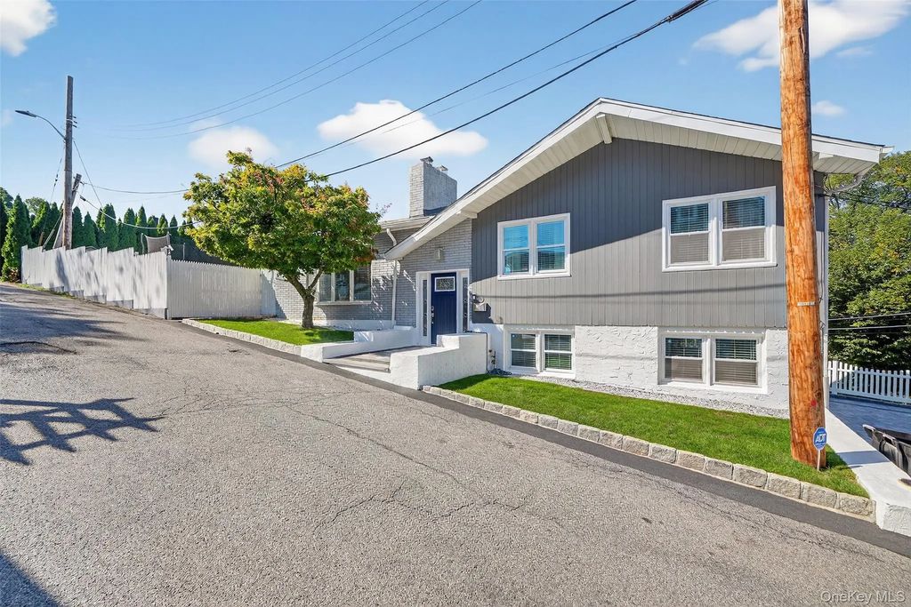 101 Curtis Lane, Yonkers