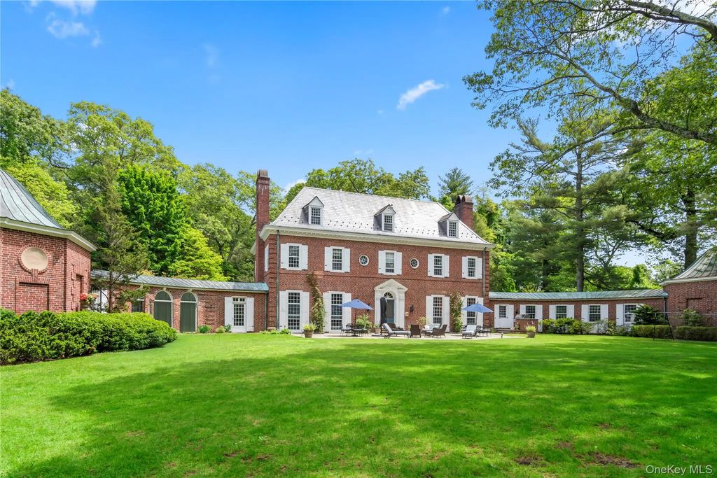 88 Wheatley Road, Old Westbury