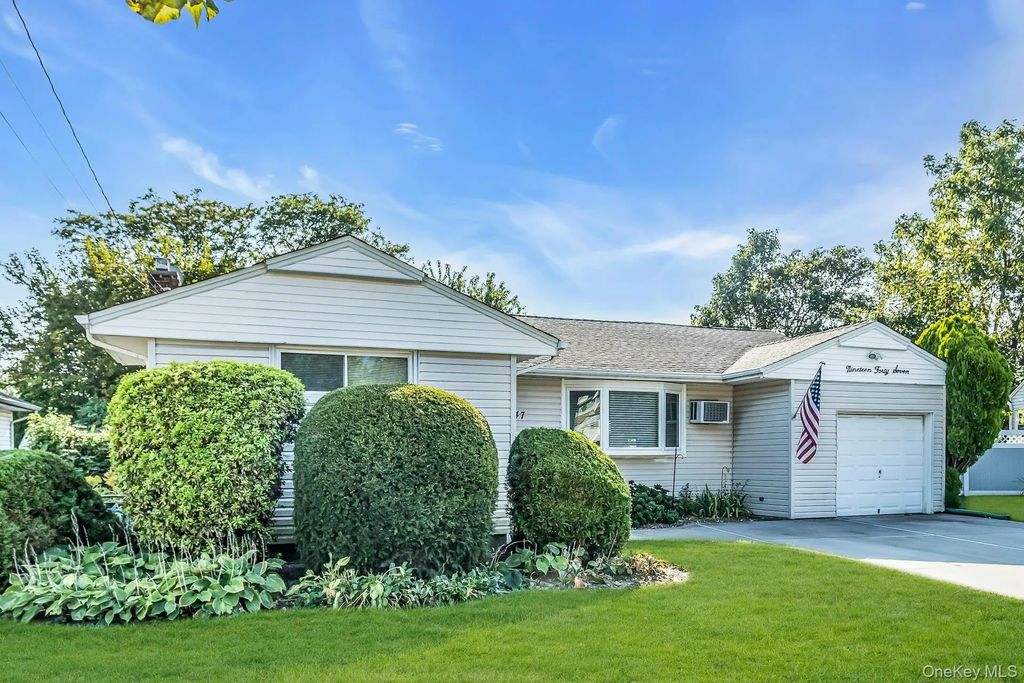 1947 Cole Drive, East Meadow