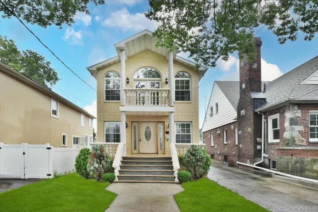 8135 166th Street, Hillcrest (Queens)