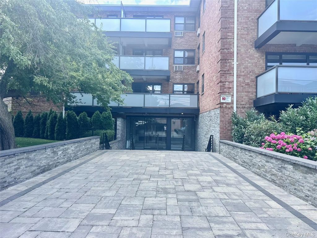 315 Atlantic Avenue # 1a, East Rockaway