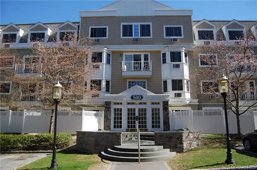 500 Pondside Drive # 2h, White Plains