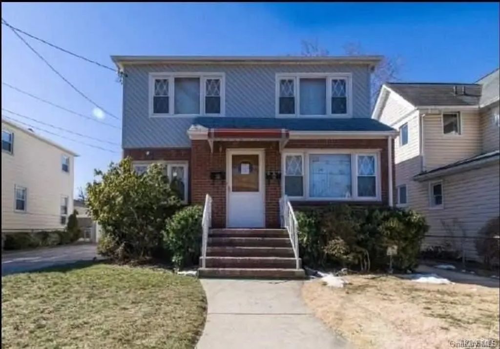 46 E Mineola Avenue, Valley Stream