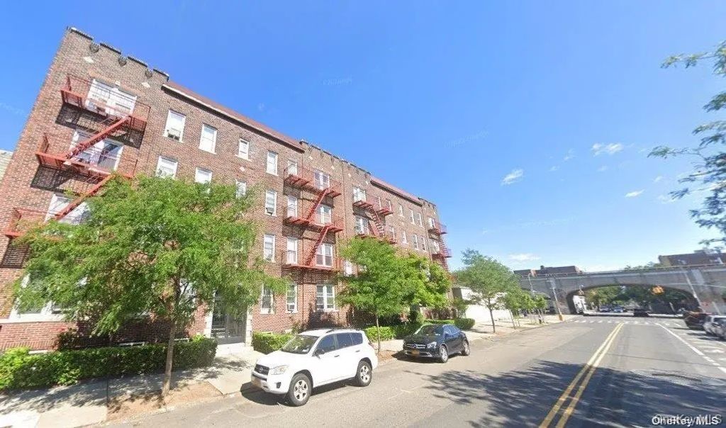 45-20 43rd Street # 1d, Sunnyside